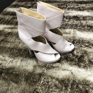 Kelsi Dagger White Ankle Cuff Pumps